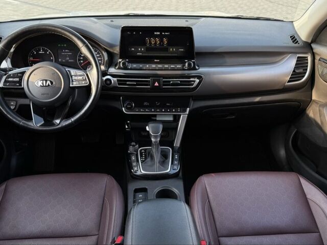 Белый Киа Sportage, объемом двигателя 1.6 л и пробегом 180 тыс. км за 22000 $, фото 9 на Automoto.ua