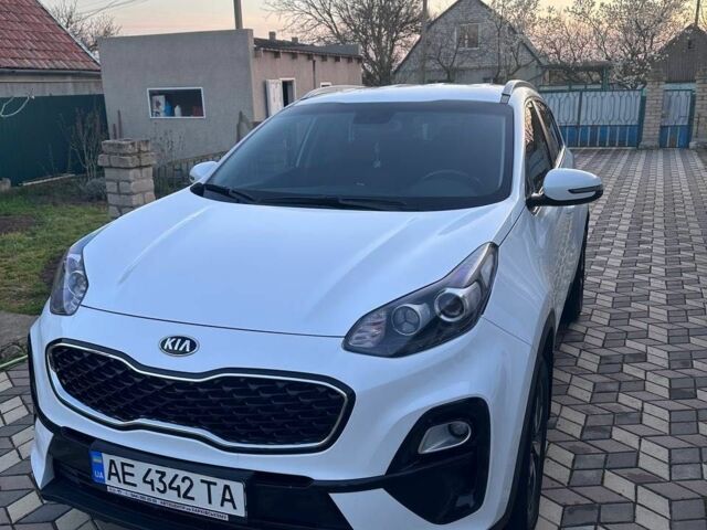 Белый Киа Sportage, объемом двигателя 1.6 л и пробегом 147 тыс. км за 16500 $, фото 3 на Automoto.ua