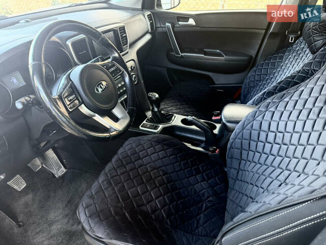 Белый Киа Sportage, объемом двигателя 1.59 л и пробегом 142 тыс. км за 15000 $, фото 6 на Automoto.ua