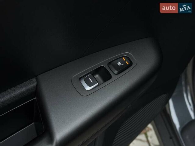 Білий Кіа Sportage, об'ємом двигуна 1.6 л та пробігом 72 тис. км за 18900 $, фото 16 на Automoto.ua