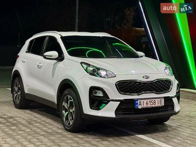 Білий Кіа Sportage, об'ємом двигуна 1.6 л та пробігом 72 тис. км за 18900 $, фото 24 на Automoto.ua
