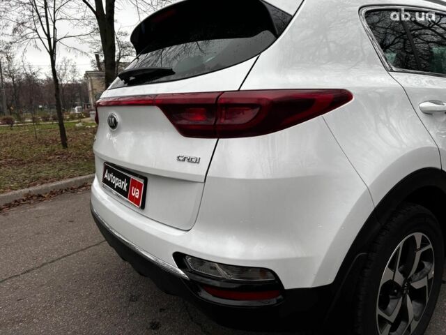 Білий Кіа Sportage, об'ємом двигуна 1.6 л та пробігом 61 тис. км за 19990 $, фото 11 на Automoto.ua