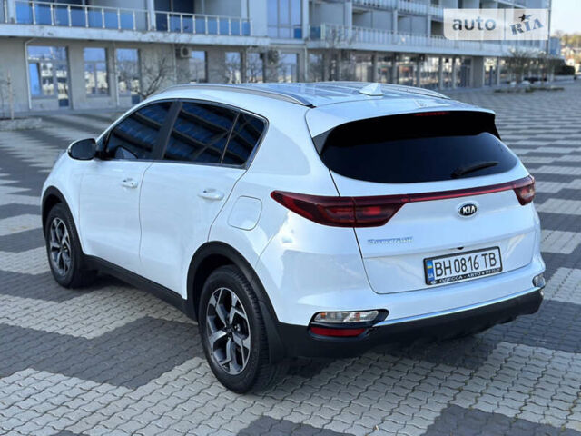 Белый Киа Sportage, объемом двигателя 1.6 л и пробегом 82 тыс. км за 19000 $, фото 14 на Automoto.ua