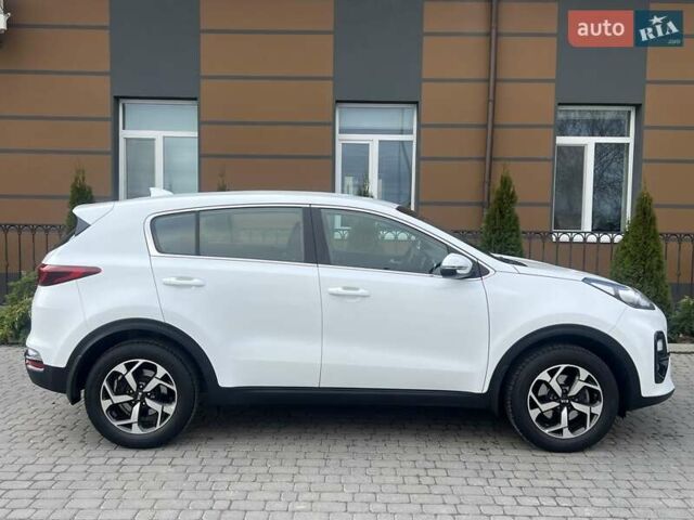 Белый Киа Sportage, объемом двигателя 1.59 л и пробегом 55 тыс. км за 14999 $, фото 6 на Automoto.ua
