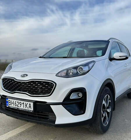 Белый Киа Sportage, объемом двигателя 1.6 л и пробегом 148 тыс. км за 16500 $, фото 1 на Automoto.ua