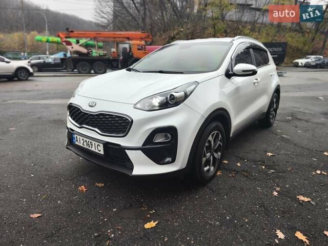 Белый Киа Sportage, объемом двигателя 1.6 л и пробегом 151 тыс. км за 19500 $, фото 3 на Automoto.ua