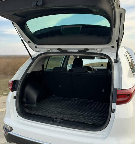 Белый Киа Sportage, объемом двигателя 1.6 л и пробегом 148 тыс. км за 16500 $, фото 28 на Automoto.ua