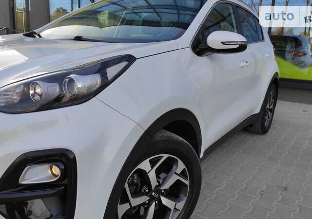 Белый Киа Sportage, объемом двигателя 1.6 л и пробегом 66 тыс. км за 19500 $, фото 15 на Automoto.ua