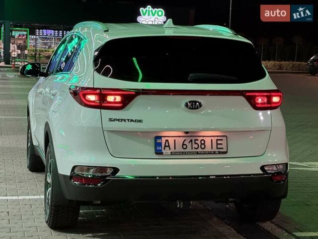 Білий Кіа Sportage, об'ємом двигуна 1.6 л та пробігом 72 тис. км за 18900 $, фото 37 на Automoto.ua
