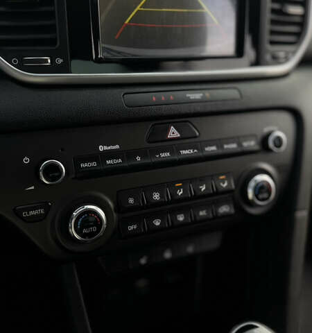 Белый Киа Sportage, объемом двигателя 1.6 л и пробегом 148 тыс. км за 16500 $, фото 23 на Automoto.ua