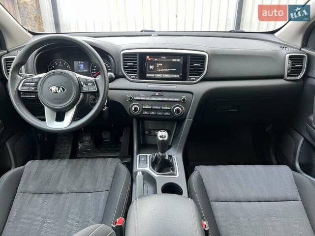 Белый Киа Sportage, объемом двигателя 1.59 л и пробегом 55 тыс. км за 14999 $, фото 11 на Automoto.ua