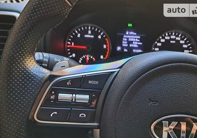 Білий Кіа Sportage, об'ємом двигуна 2 л та пробігом 131 тис. км за 22800 $, фото 34 на Automoto.ua