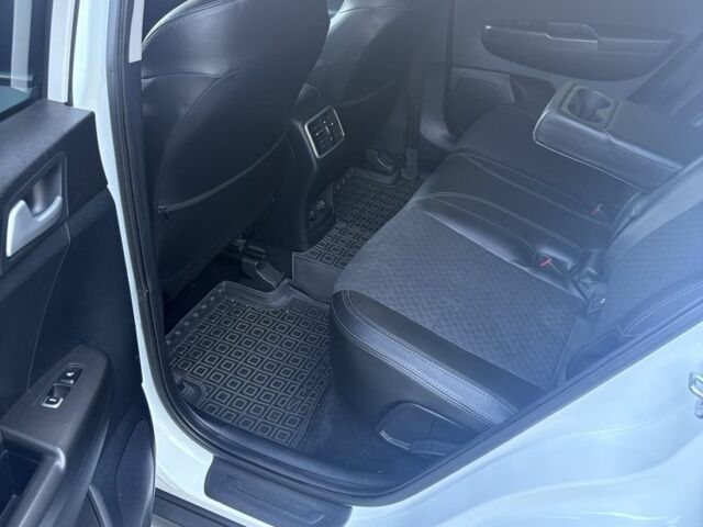 Белый Киа Sportage, объемом двигателя 1.6 л и пробегом 66 тыс. км за 19500 $, фото 6 на Automoto.ua