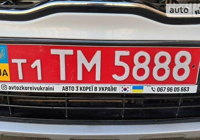 Білий Кіа Sportage, об'ємом двигуна 2 л та пробігом 131 тис. км за 22800 $, фото 13 на Automoto.ua