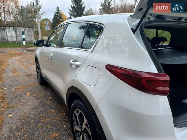 Белый Киа Sportage, объемом двигателя 1.59 л и пробегом 53 тыс. км за 16950 $, фото 57 на Automoto.ua
