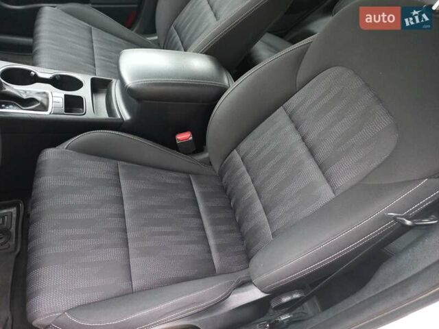 Белый Киа Sportage, объемом двигателя 1.59 л и пробегом 53 тыс. км за 16950 $, фото 20 на Automoto.ua