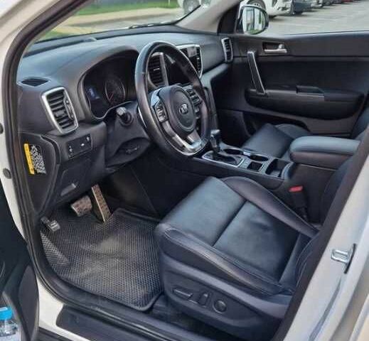 Белый Киа Sportage, объемом двигателя 2 л и пробегом 98 тыс. км за 16900 $, фото 4 на Automoto.ua