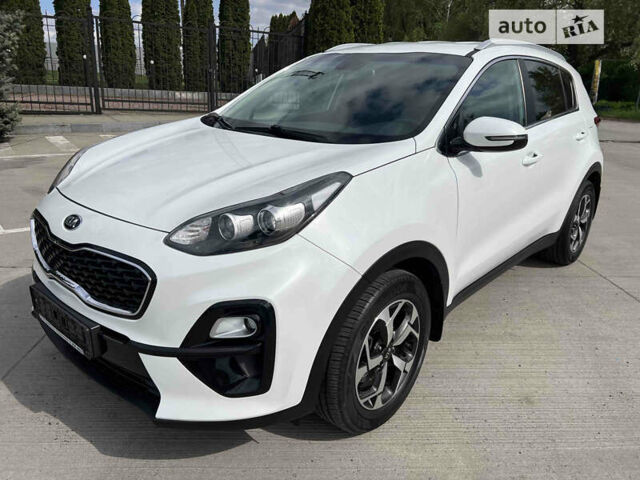 Белый Киа Sportage, объемом двигателя 1.59 л и пробегом 53 тыс. км за 18900 $, фото 2 на Automoto.ua