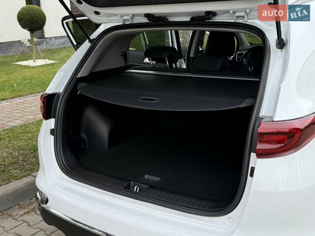 Белый Киа Sportage, объемом двигателя 1.59 л и пробегом 72 тыс. км за 18500 $, фото 76 на Automoto.ua