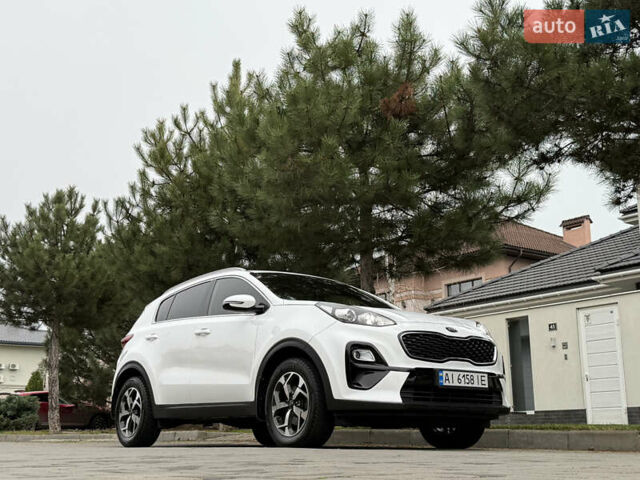 Белый Киа Sportage, объемом двигателя 1.59 л и пробегом 72 тыс. км за 18500 $, фото 52 на Automoto.ua