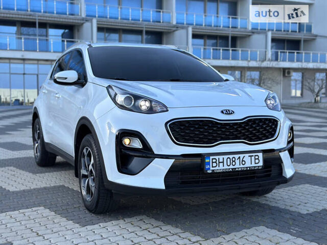 Белый Киа Sportage, объемом двигателя 1.6 л и пробегом 82 тыс. км за 19000 $, фото 23 на Automoto.ua