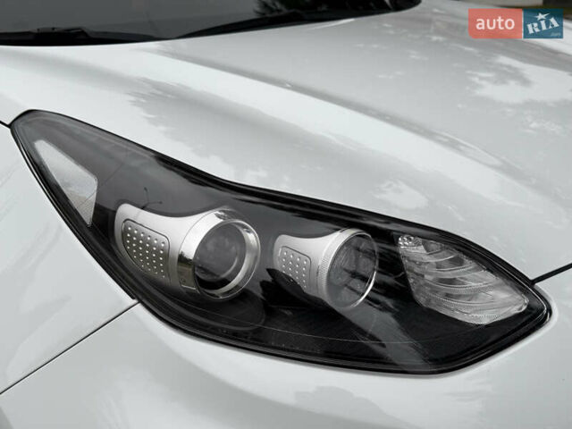 Белый Киа Sportage, объемом двигателя 1.59 л и пробегом 72 тыс. км за 18500 $, фото 31 на Automoto.ua