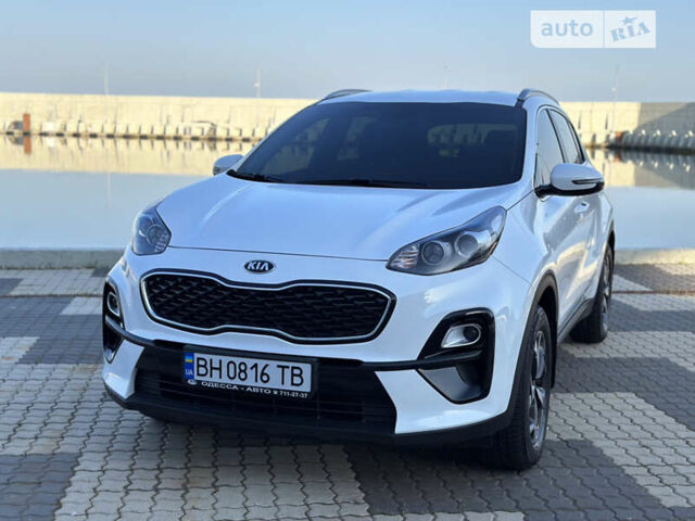 Белый Киа Sportage, объемом двигателя 1.6 л и пробегом 82 тыс. км за 19000 $, фото 7 на Automoto.ua