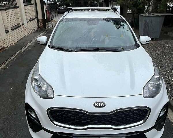 Киа Sportage 2019 в Днепре (Днепропетровске) на Automoto.ua Белый Киа Sportage, объемом двигателя 1.59 л и пробегом 89 тыс. км за 17999 $, фото 1 на Automoto.ua