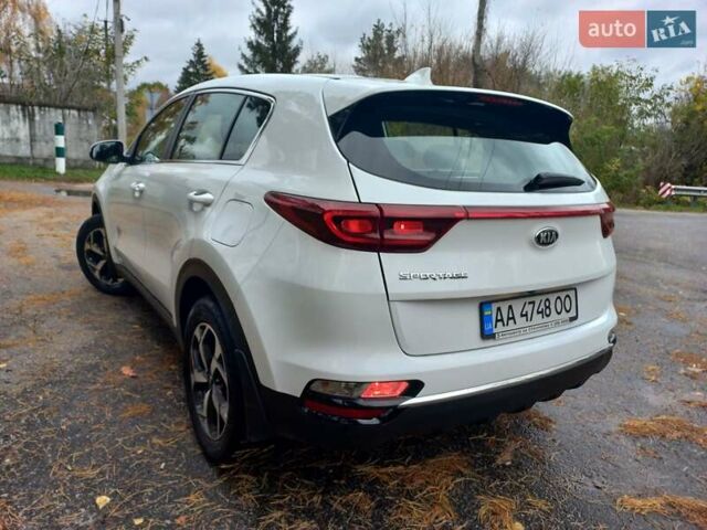 Белый Киа Sportage, объемом двигателя 1.59 л и пробегом 53 тыс. км за 16950 $, фото 63 на Automoto.ua
