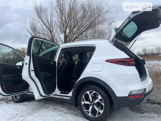 Белый Киа Sportage, объемом двигателя 2 л и пробегом 119 тыс. км за 24900 $, фото 4 на Automoto.ua