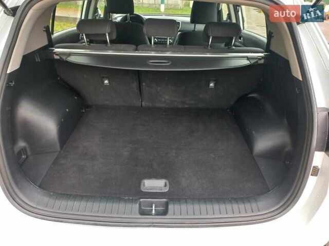 Кіа Sportage 2019 у Києві на Automoto.ua Білий Кіа Sportage, об'ємом двигуна 1.59 л та пробігом 53 тис. км за 16950 $, фото 55 на Automoto.ua