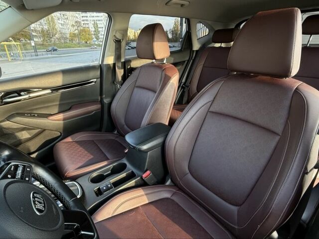 Белый Киа Sportage, объемом двигателя 1.6 л и пробегом 180 тыс. км за 22000 $, фото 7 на Automoto.ua