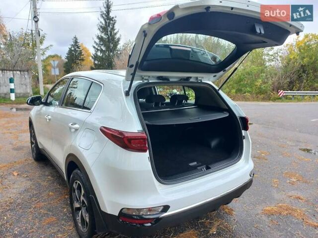 Белый Киа Sportage, объемом двигателя 1.59 л и пробегом 53 тыс. км за 16950 $, фото 52 на Automoto.ua