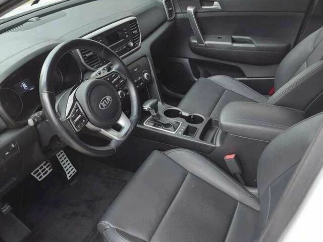 Белый Киа Sportage, объемом двигателя 2 л и пробегом 47 тыс. км за 8300 $, фото 5 на Automoto.ua