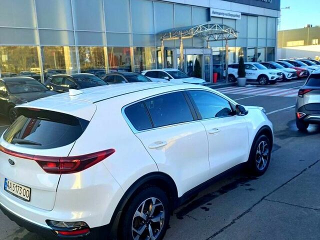 Білий Кіа Sportage, об'ємом двигуна 1.6 л та пробігом 136 тис. км за 17200 $, фото 1 на Automoto.ua