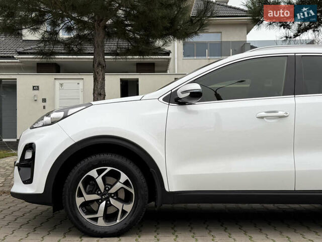 Белый Киа Sportage, объемом двигателя 1.59 л и пробегом 72 тыс. км за 18500 $, фото 40 на Automoto.ua