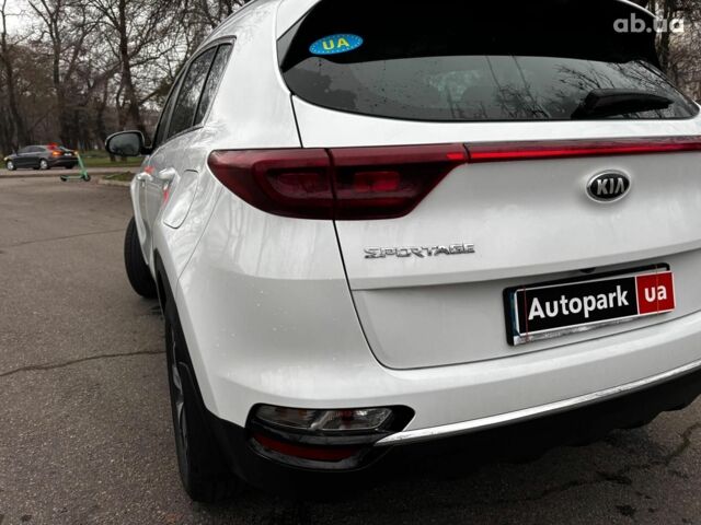 Білий Кіа Sportage, об'ємом двигуна 1.6 л та пробігом 61 тис. км за 19990 $, фото 12 на Automoto.ua