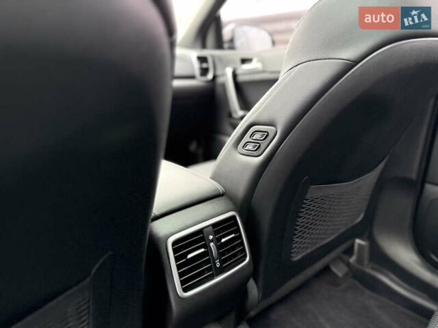 Белый Киа Sportage, объемом двигателя 2 л и пробегом 129 тыс. км за 24900 $, фото 11 на Automoto.ua