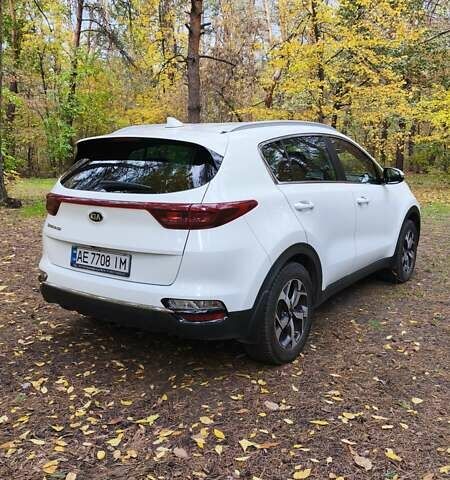 Білий Кіа Sportage, об'ємом двигуна 1.59 л та пробігом 65 тис. км за 17500 $, фото 9 на Automoto.ua