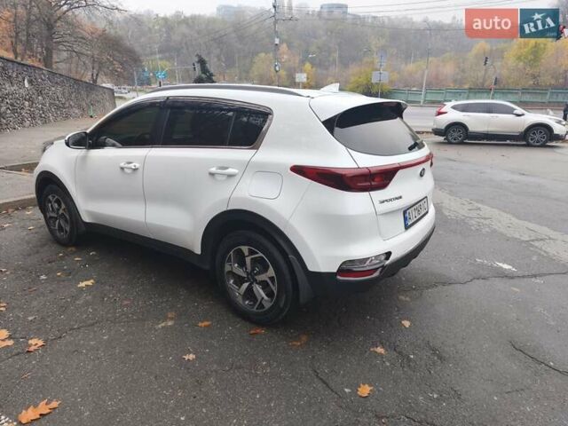 Белый Киа Sportage, объемом двигателя 1.6 л и пробегом 151 тыс. км за 19500 $, фото 15 на Automoto.ua