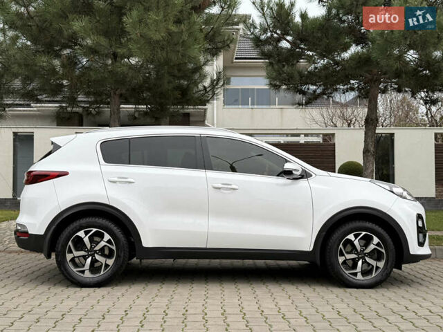 Белый Киа Sportage, объемом двигателя 1.59 л и пробегом 72 тыс. км за 18500 $, фото 53 на Automoto.ua