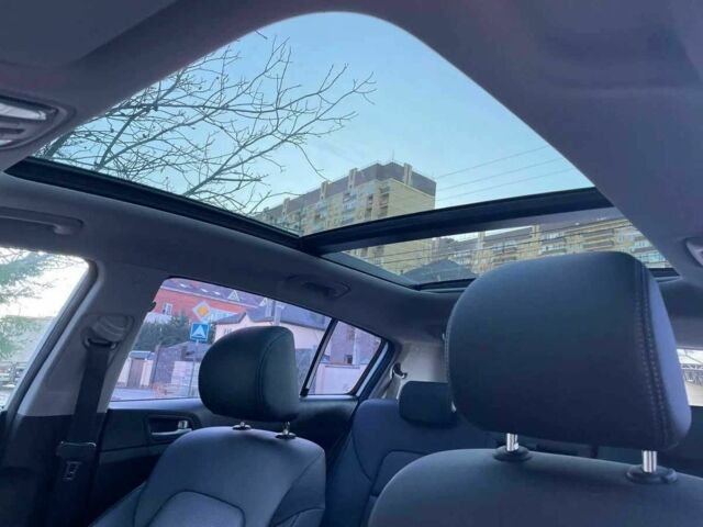 Білий Кіа Sportage, об'ємом двигуна 2 л та пробігом 69 тис. км за 16800 $, фото 14 на Automoto.ua