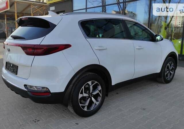 Белый Киа Sportage, объемом двигателя 1.6 л и пробегом 66 тыс. км за 19500 $, фото 9 на Automoto.ua