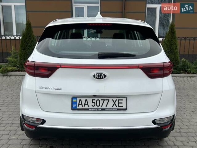 Белый Киа Sportage, объемом двигателя 1.59 л и пробегом 55 тыс. км за 14999 $, фото 4 на Automoto.ua