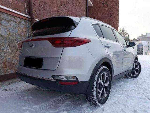 Белый Киа Sportage, объемом двигателя 2 л и пробегом 102 тыс. км за 10200 $, фото 9 на Automoto.ua