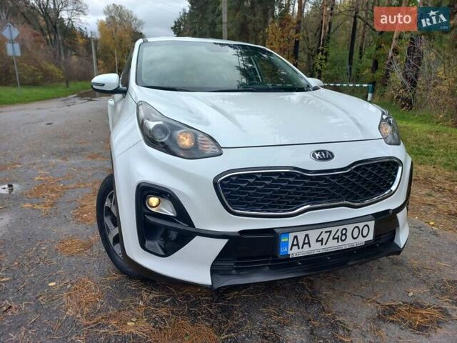 Белый Киа Sportage, объемом двигателя 1.59 л и пробегом 53 тыс. км за 16950 $, фото 65 на Automoto.ua
