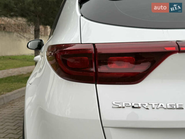 Белый Киа Sportage, объемом двигателя 1.59 л и пробегом 72 тыс. км за 18500 $, фото 20 на Automoto.ua