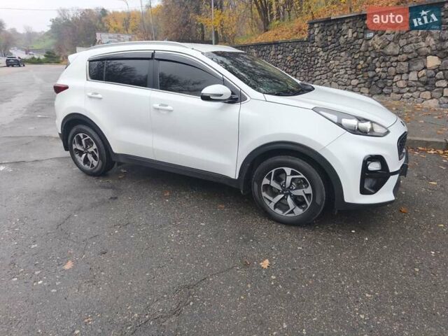 Белый Киа Sportage, объемом двигателя 1.6 л и пробегом 151 тыс. км за 19500 $, фото 6 на Automoto.ua