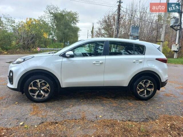 Белый Киа Sportage, объемом двигателя 1.59 л и пробегом 53 тыс. км за 16950 $, фото 77 на Automoto.ua