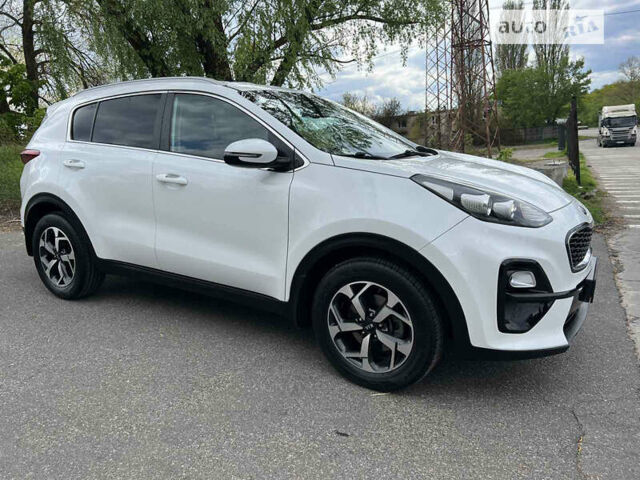 Белый Киа Sportage, объемом двигателя 1.59 л и пробегом 53 тыс. км за 18900 $, фото 15 на Automoto.ua